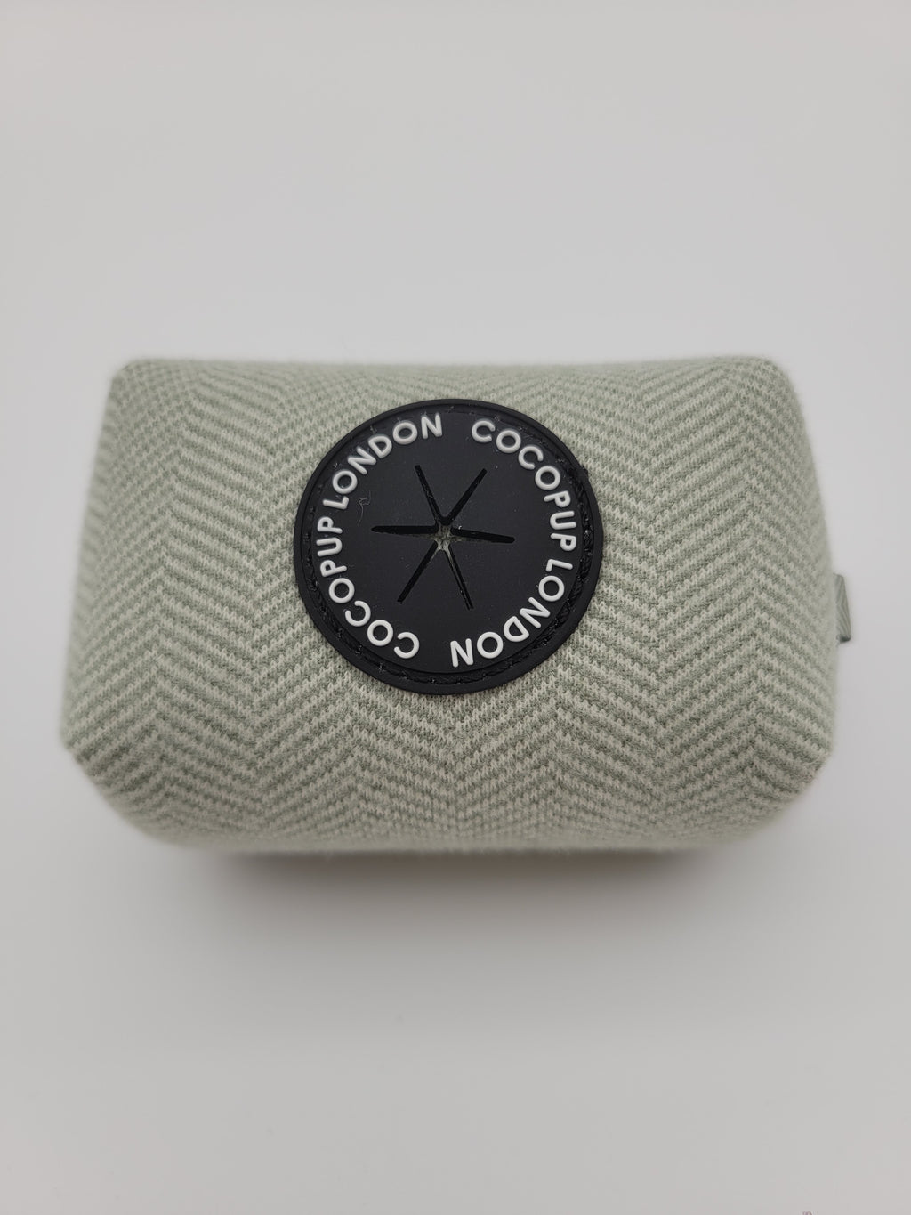 Poop bag pouch for dogs