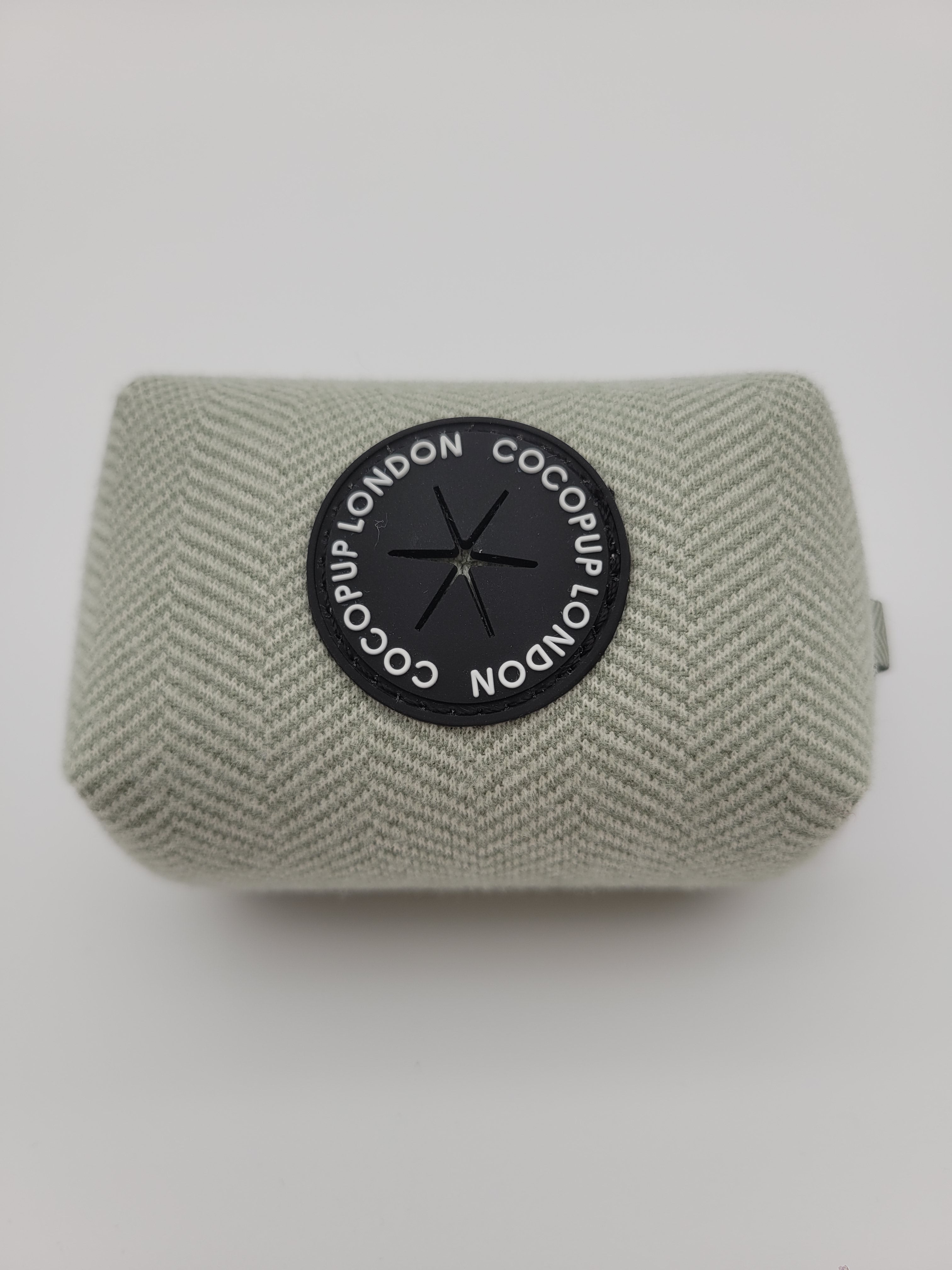 Poop bag pouch for dogs