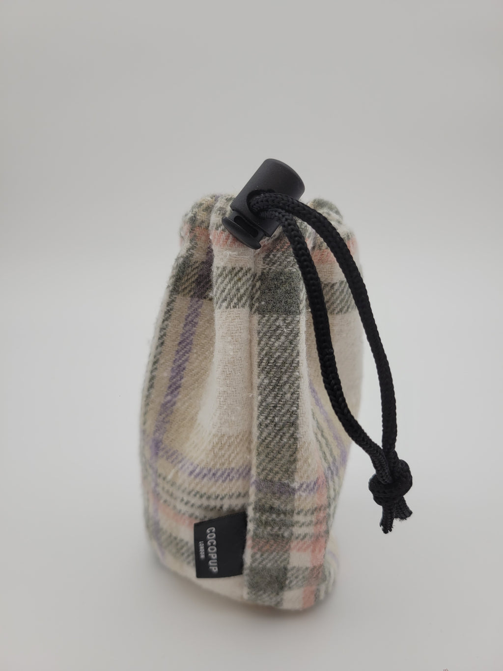 Drawstring pouch for dog poop bags