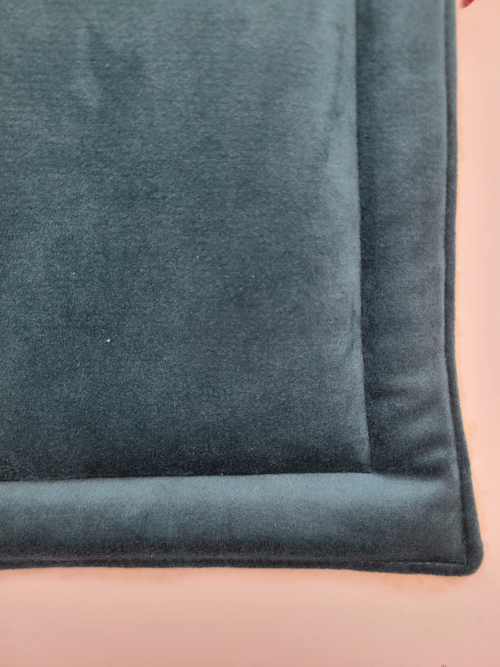 Fleece / velvet mat for small dog or cat