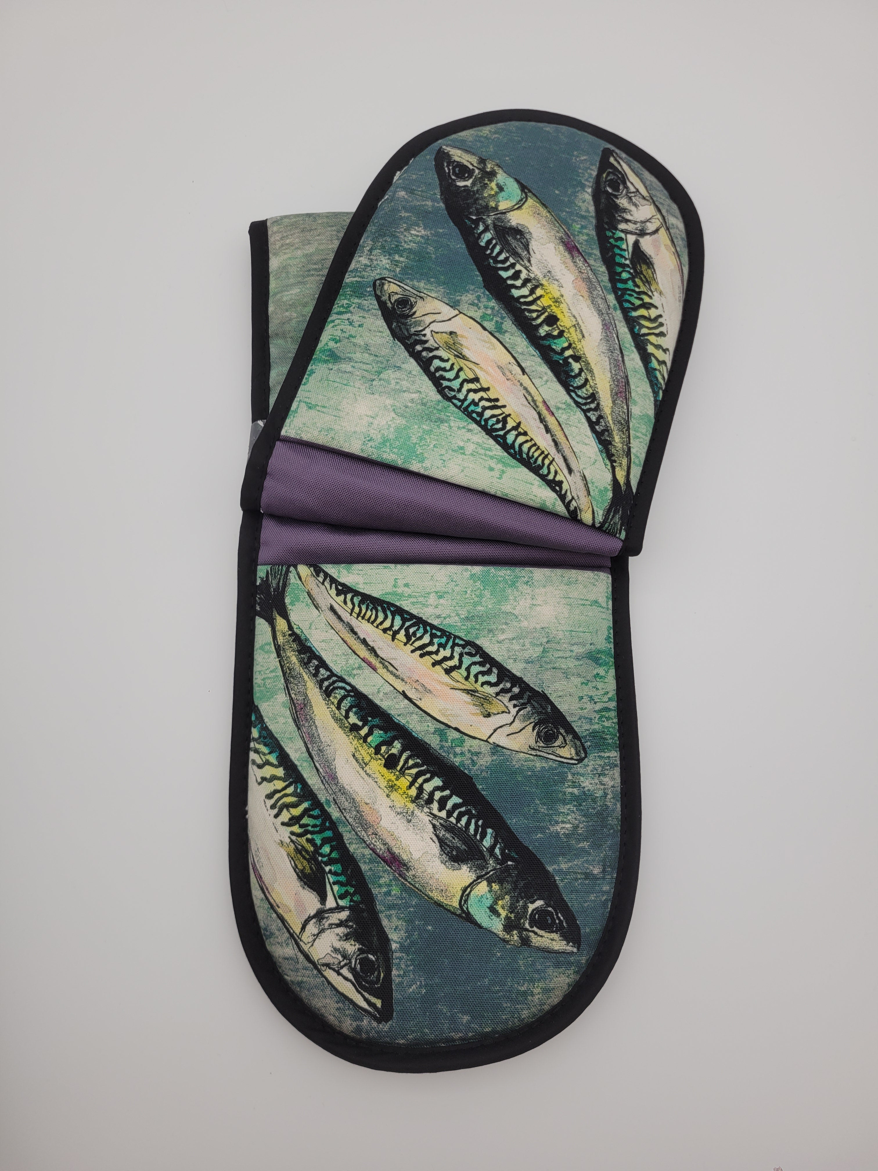 Dollyhotdogs oven gloves - various designs