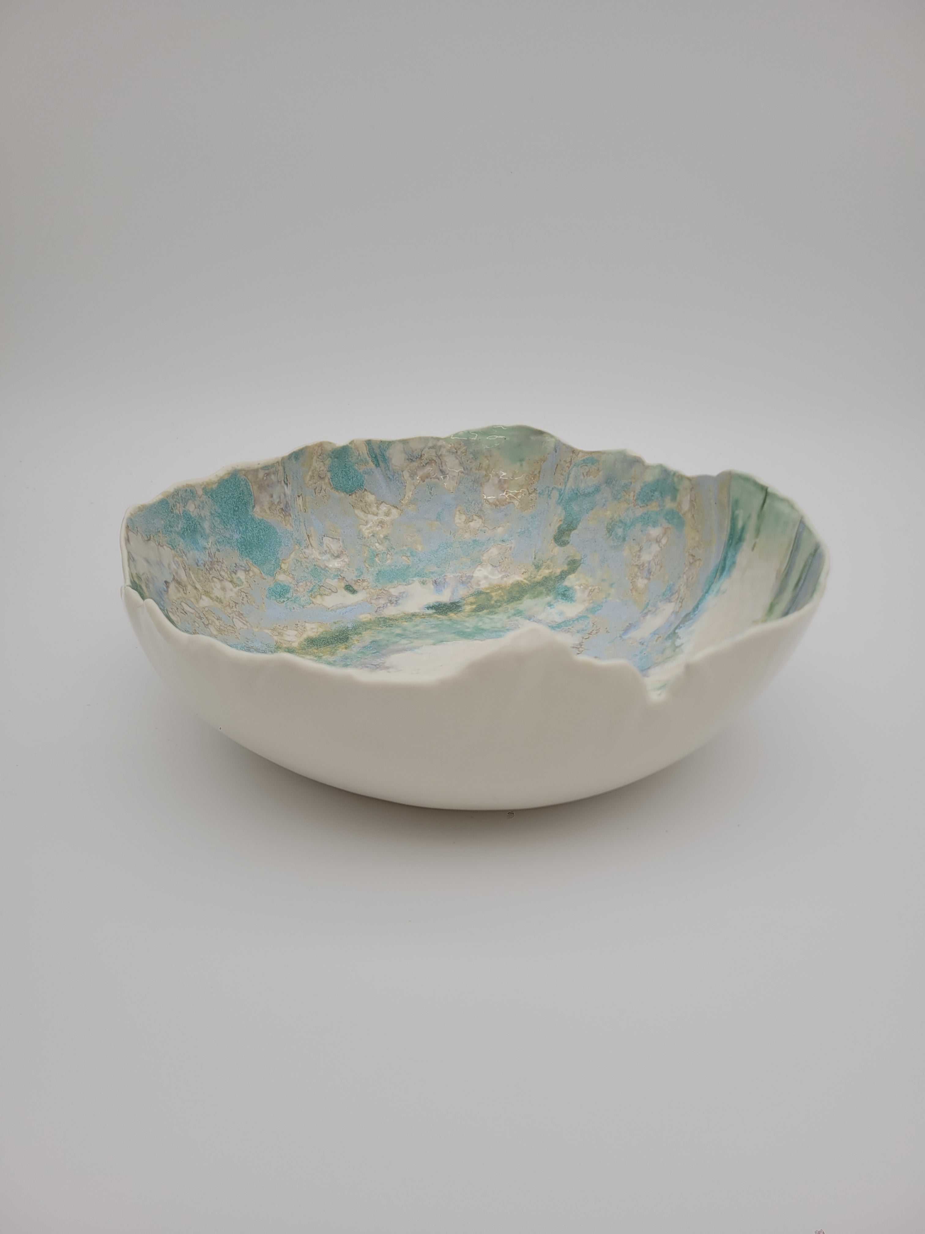 Porcelain bowl, large, with striped glaze