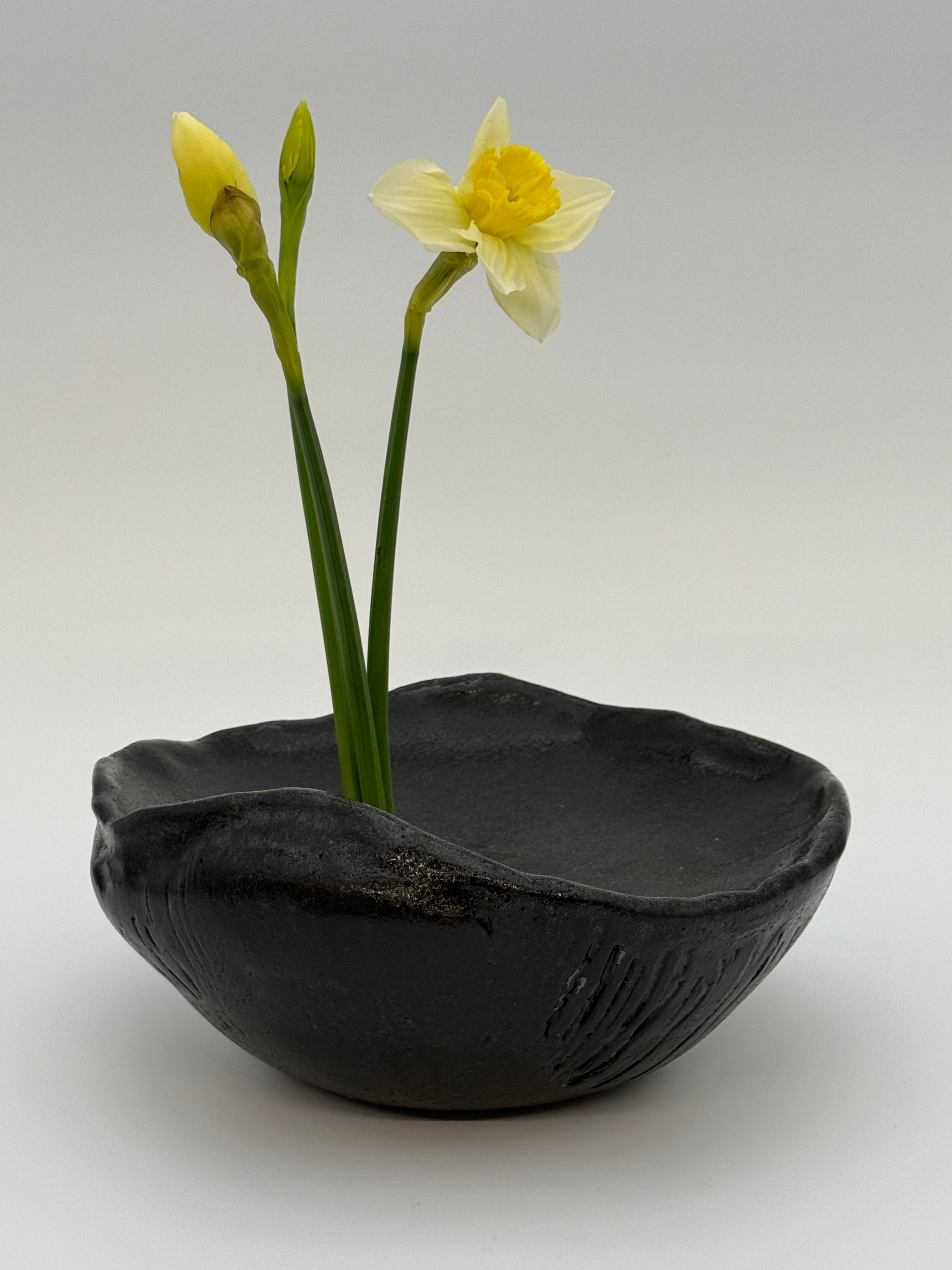 Ikebana vase in black vulcan clay