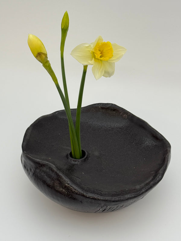 Ikebana vase in black vulcan clay