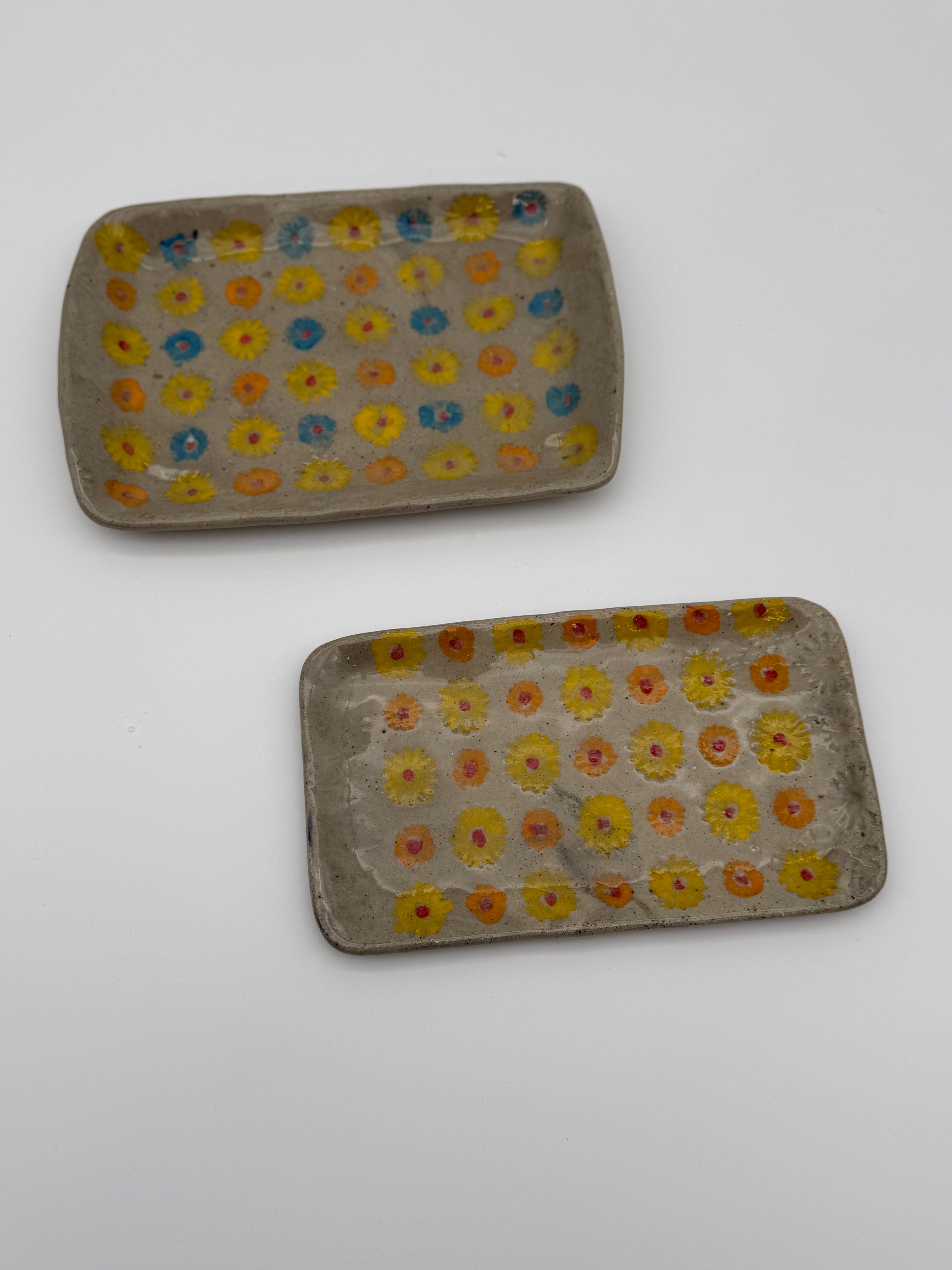 Small platter with floral decoration