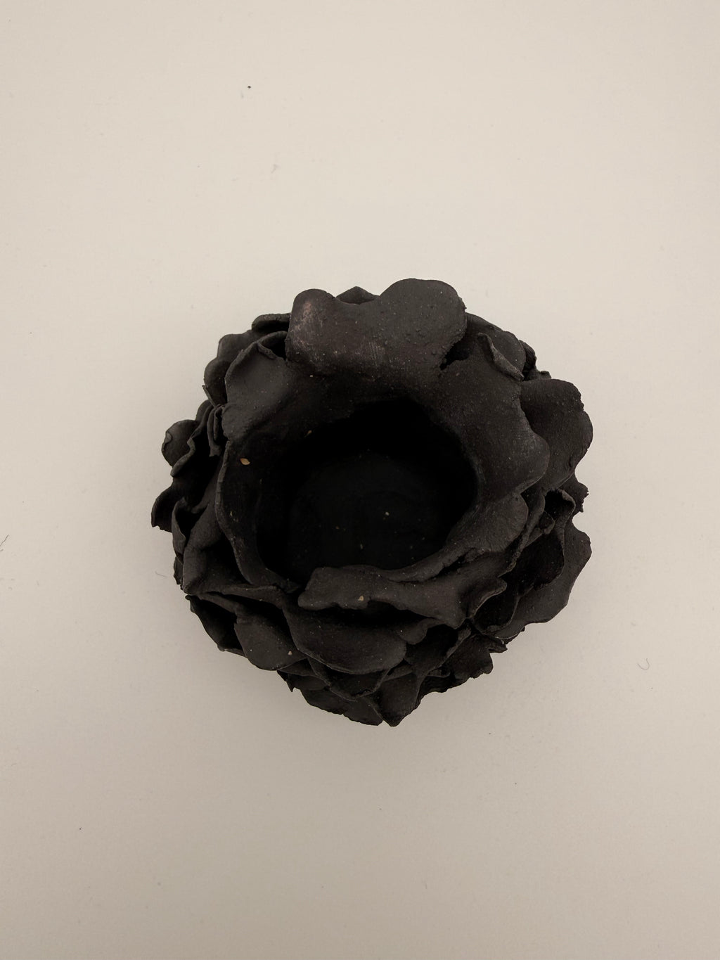 Dinner candle holders in black matte ceramic or white shiny glaze