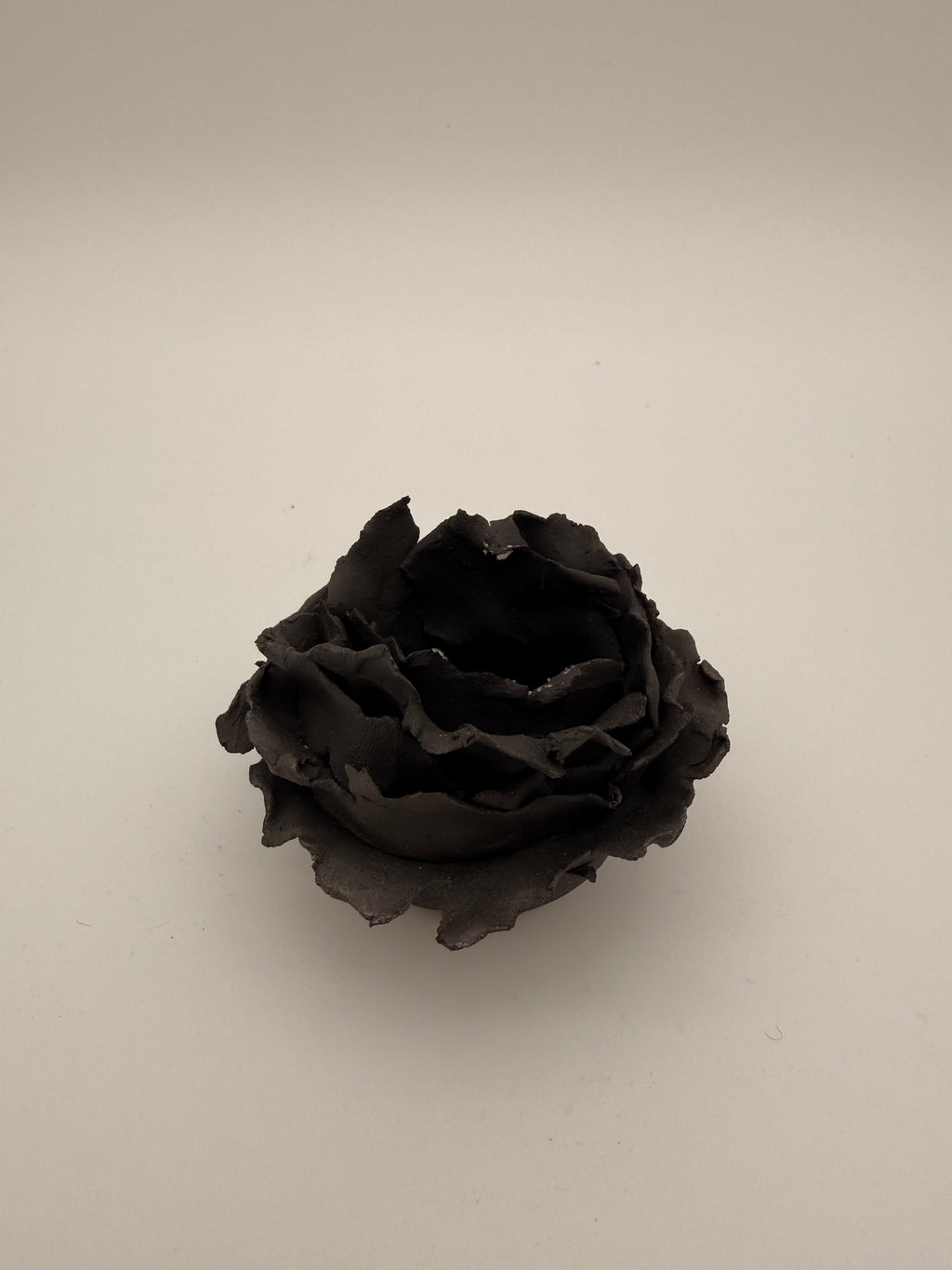 Dinner candle holders in black matte ceramic or white shiny glaze